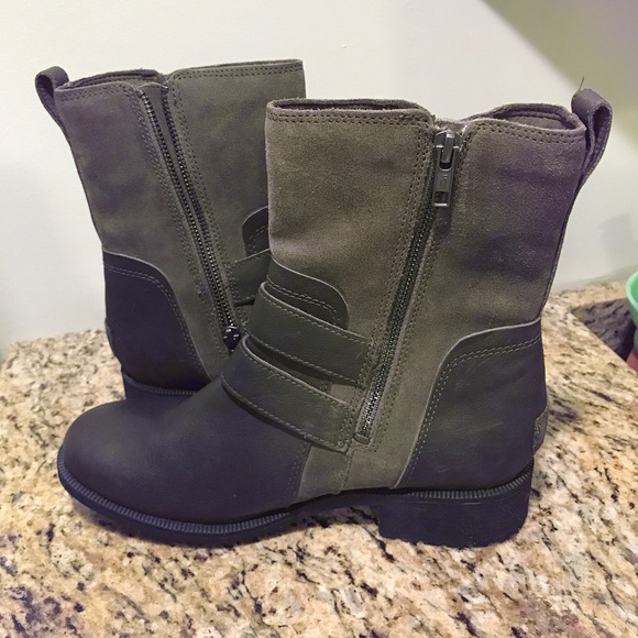 UGG “Wilde” leather waterproof Moto biker buckle boots - Picture 11 of 16